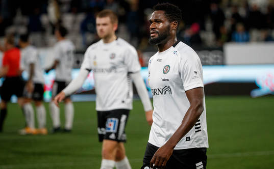 Örebros Nasiru Moro deppar