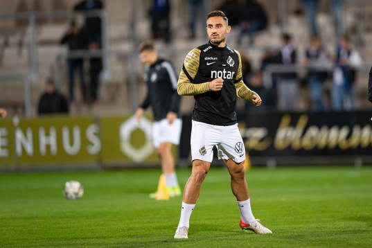 s Sotirios Papagiannopoulos före fotbollsmatchen i