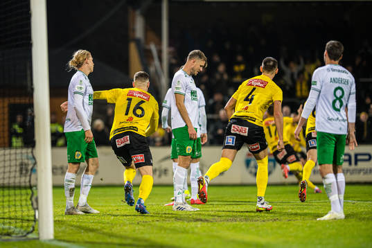 Hammarbys Gustav Ludwigson, Richard Magyar och Jeppe