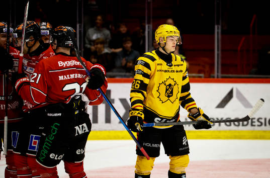 Skellefteås Simon Robertsson deppar vid 2-1