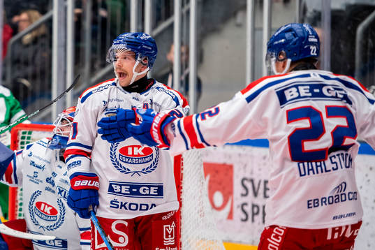 Oskarshamns Brian Cooper reagerar