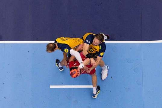 Lukas Sandell and Jesper Nielsen of Sweden against Michal