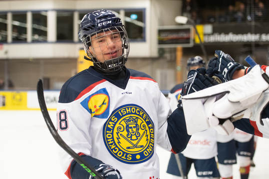 Stockholms Tim-Kristian Lukkarinen jublar