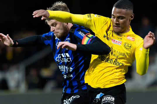 Sirius Marcus Mathisen och Mjällbys Amin Sarr