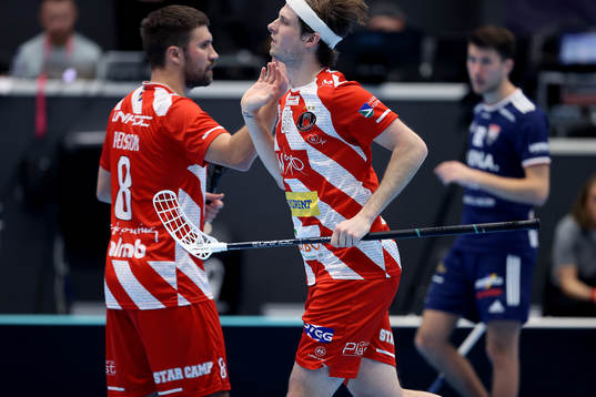 Pixbos Felix Lanver gör 2-4