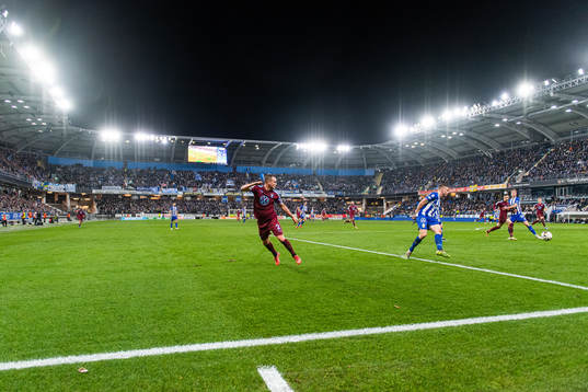 Malmö FFs Eric Larsson och IFK Göteborgs Oscar Wendt