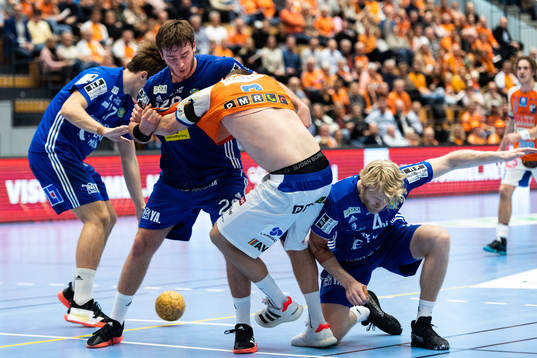 Kristianstads Hampus Henningsson mot Ystads IFs Jonathan