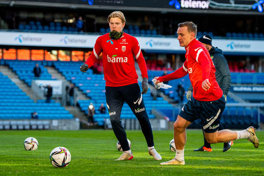 Jens Petter Hauge and Marius Lode of the Norwegian national