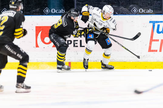 s Lucas Carlsson
