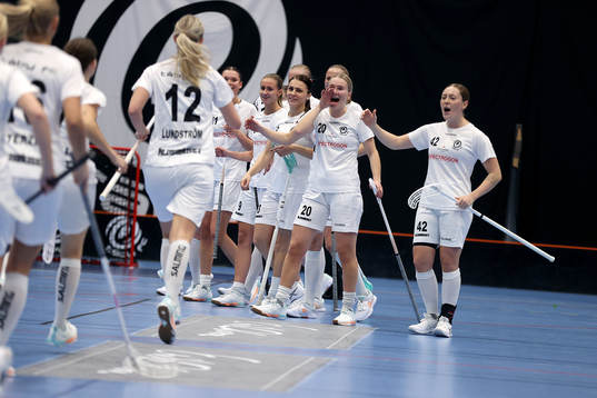 Bläddra bland fler bilder av Innebandy, SSL Dam, Täby - KAIS Mora