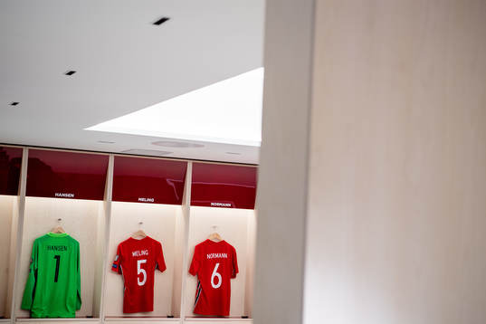 The kits of goalkeeper André Hansen, Birger Meling and