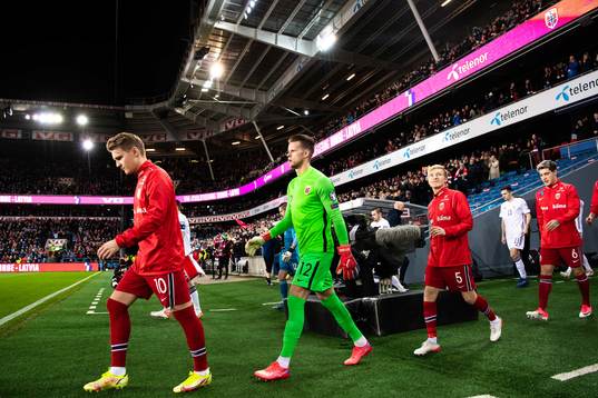 Martin Ødegaard, goalkeeper Ørjan Håskjold Nyland and