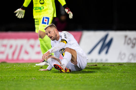 s Sebastian Larsson