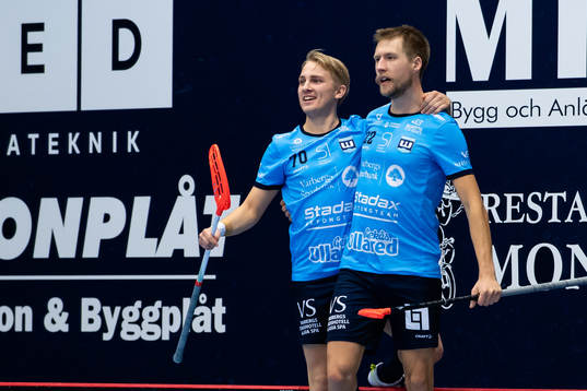 Warbergs Isak Stöckel och Mattias Kongstad jublar