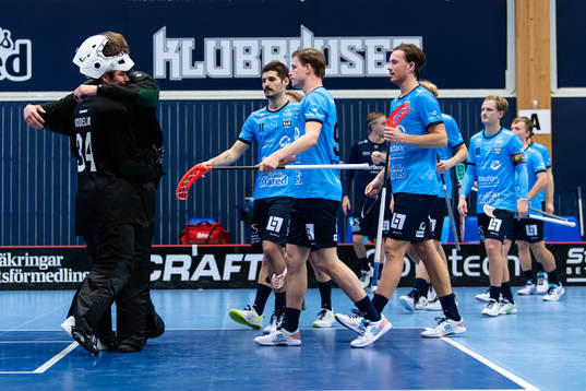 Warbergs spelare jublar