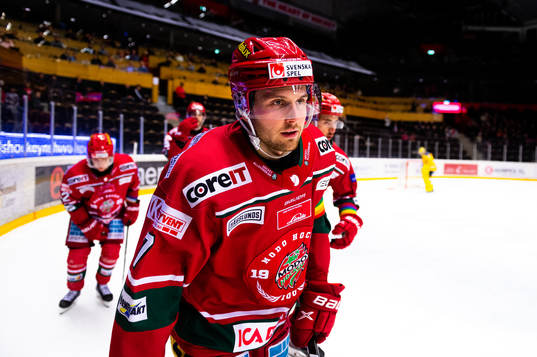 Modos Pontus Näsén jublar