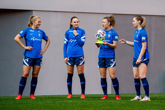 Lisa-Marie Karlseng Utland, Vilde Hasund, Synne Skinnes