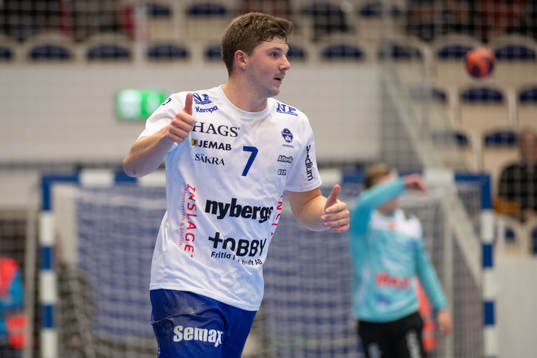 Hallbys Hampus Söderman jublar