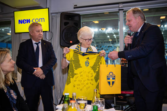 Ingrid Holmgren, the first Swedish female referee, and