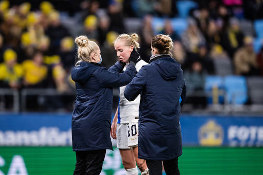 Eveliina Summanen of Finland receives medical attention