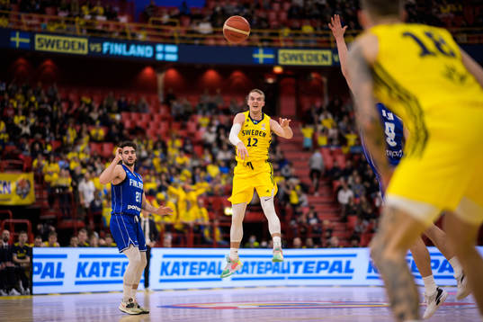 Edon Maxhuni of Finland and Ludvig Håkanson of Sweden