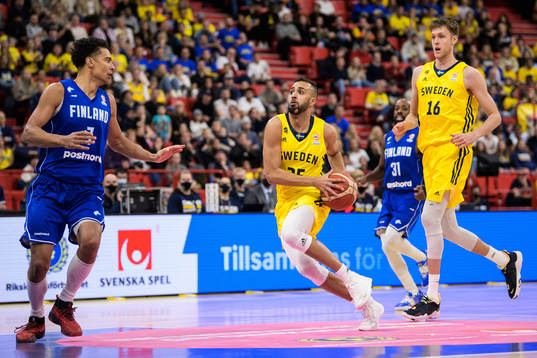 Shawn Huff of Finland and Jonathan Person and Nicholas