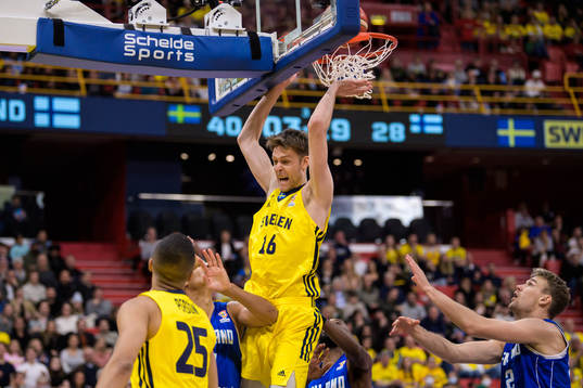 Nicholas Spires of Sweden