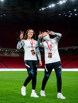 Ingrid Syrstad Engen and Frida Maanum of Norway
