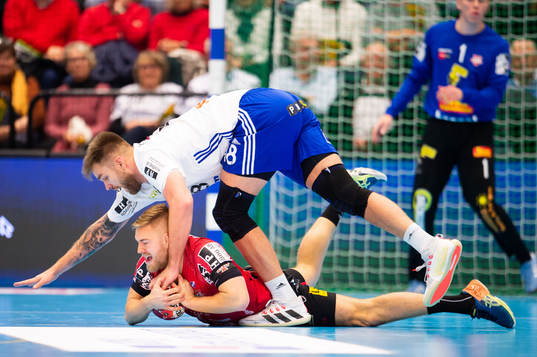 Ystads IFs Knud Ronau Larsen och IFK Ystads Oscar Hansson