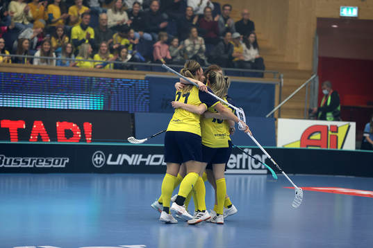 Sweden's Ellen Rasmussen gör 1-0