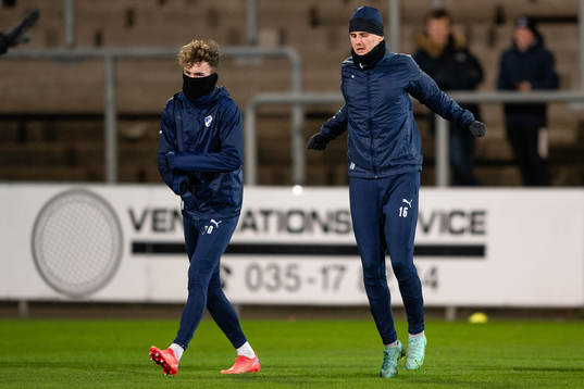 Halmstads Alexander Johansson och Erik Ahlstrand före