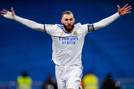 Karim Benzema of Real Madrid celebrates scoring 1-1