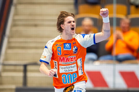 Kristianstads Anton Hallbäck jublar