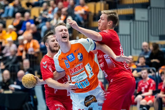 Kristianstads Philip Henningsson mot Guifs Marcus Ekman och