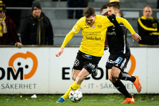Mjällbys Jacob Bergström och Örebros Benjamin Hjertstrand