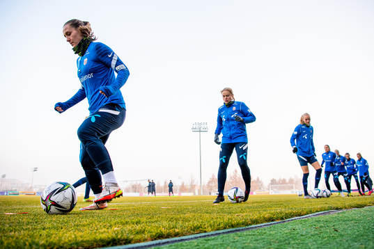 Elisabeth Terland and Julie Blakstad of the Norwegian