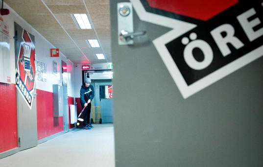 Örebros Linus Öberg värmer upp