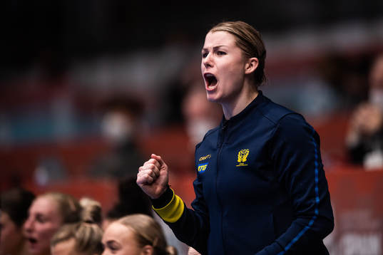 goalkeeper Martina Thörn of Sweden celebrates