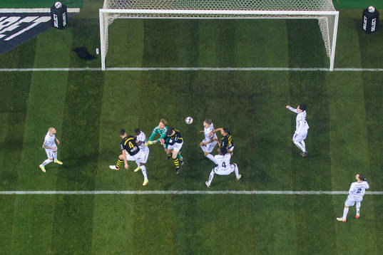 s Sotirios Papagiannopoulos nickar in 3-2