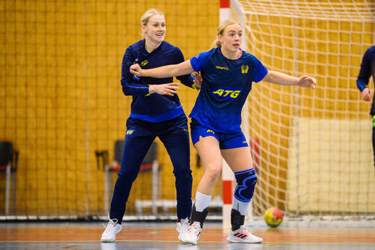 Emma Lindqvist och Vilma Matthijs Holmberg