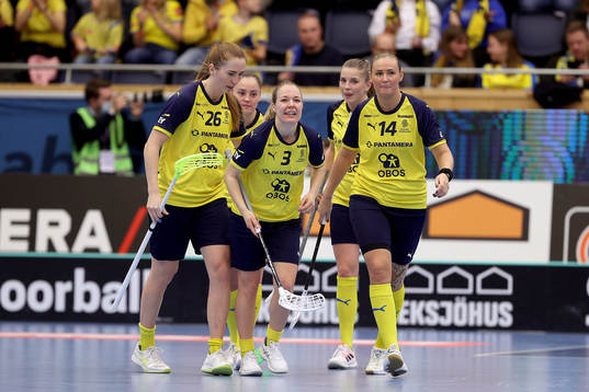 Sweden Amanda Delgado Johansson scores
