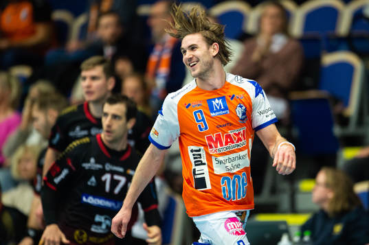 Kristianstads Anton Hallbäck jublar