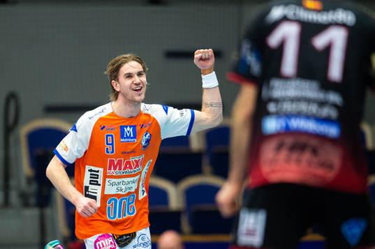 Kristianstads Anton Hallbäck jublar
