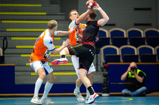 Kristianstads Philip Henningsson och HK Malmös Magnus