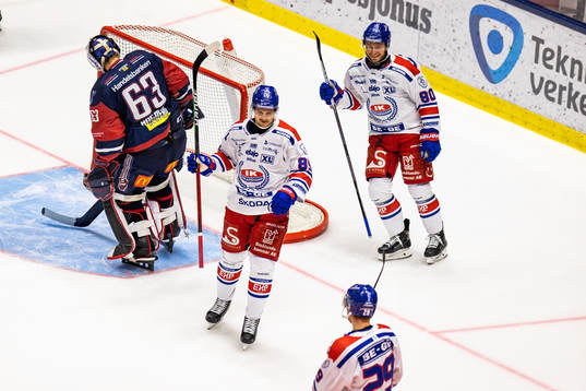 Oskarshamns Patrik Karlkvist jublar