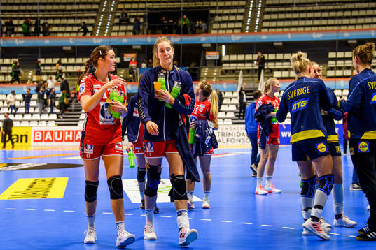 Kari Brattset Dale and Kristine Breistol of Norway look