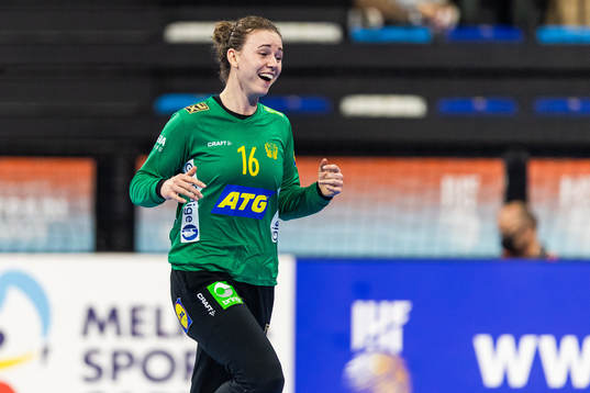 Goalkeeper Jessica Ryde of Sweden celebrates