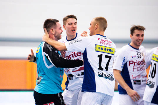 Redbergslids målvakt Andreas Palicka jublar