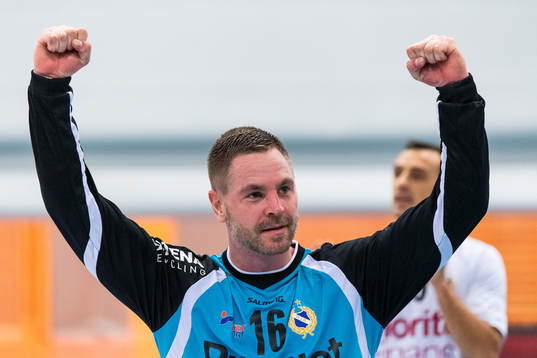 Redbergslids målvakt  Andreas Palicka jublar