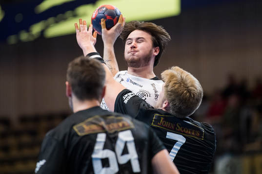 Guifs Olle Österhall och Sävehofs Felix Möller